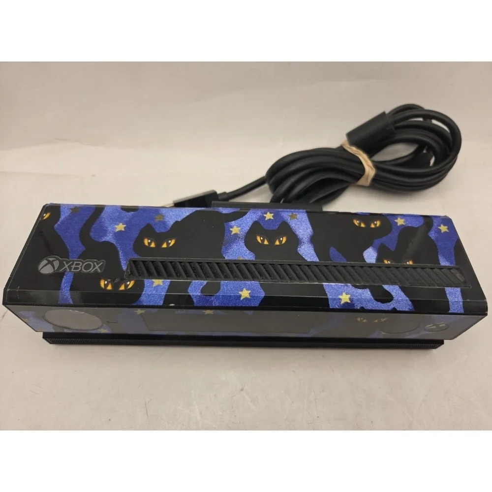 Microsoft Xbox One Kinect Sensor Motion Camera Model 1520 W/ Custom Cat vinyl
